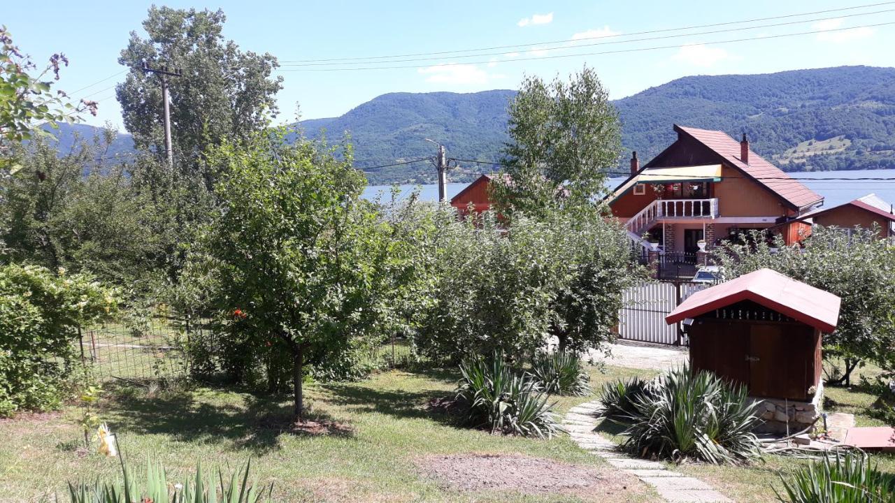 Casa Melania Villa Ieşelniţa Eksteriør bilde