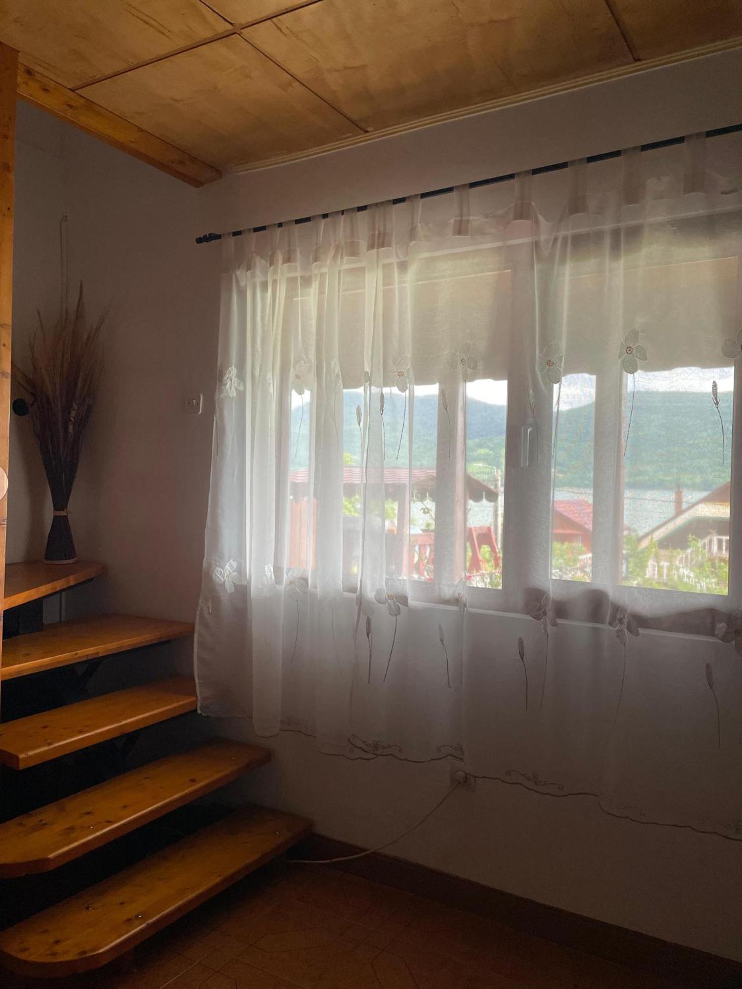 Casa Melania Villa Ieşelniţa Eksteriør bilde
